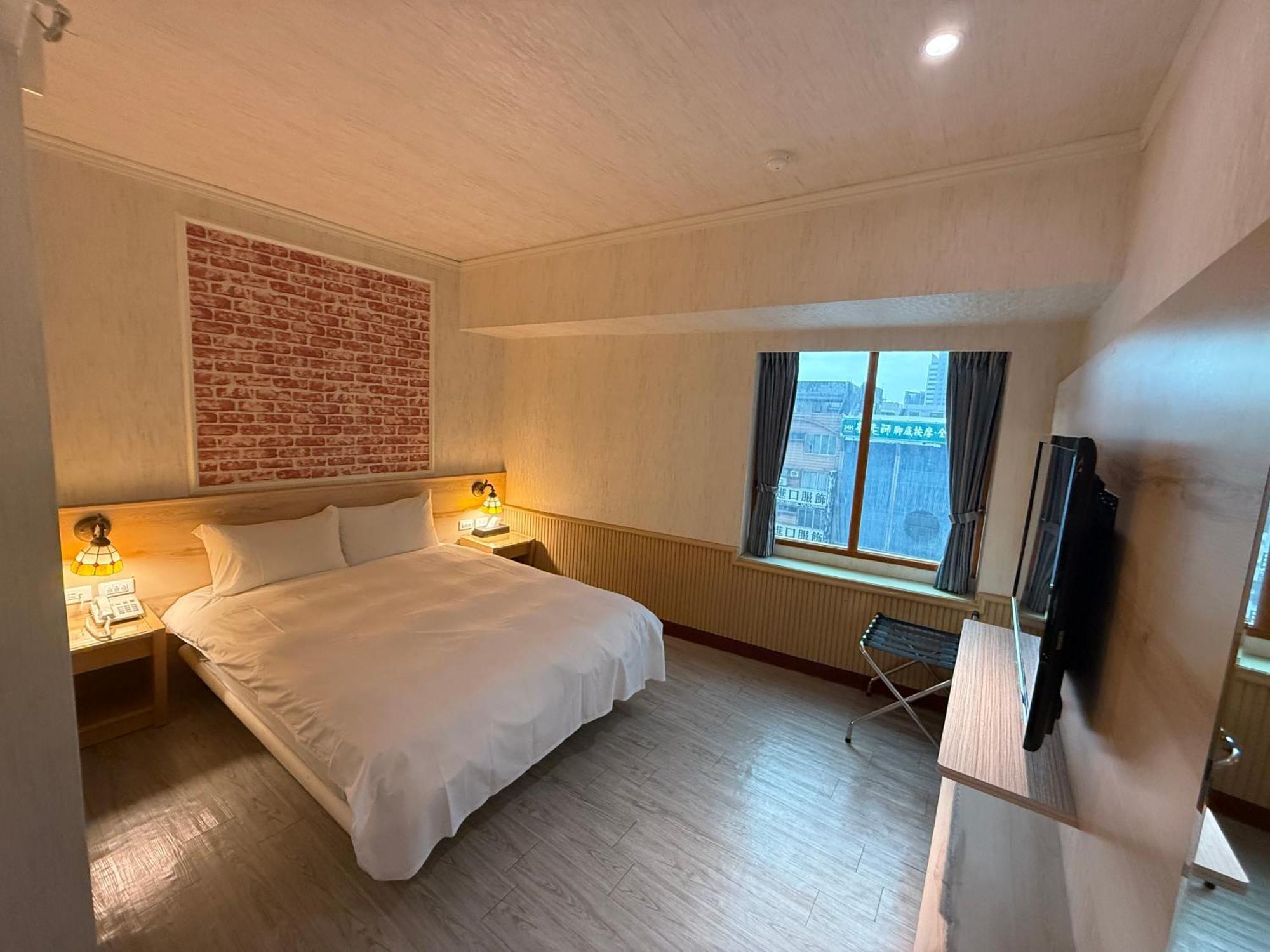 Sung Tai Hotel Kaohsziung Kültér fotó