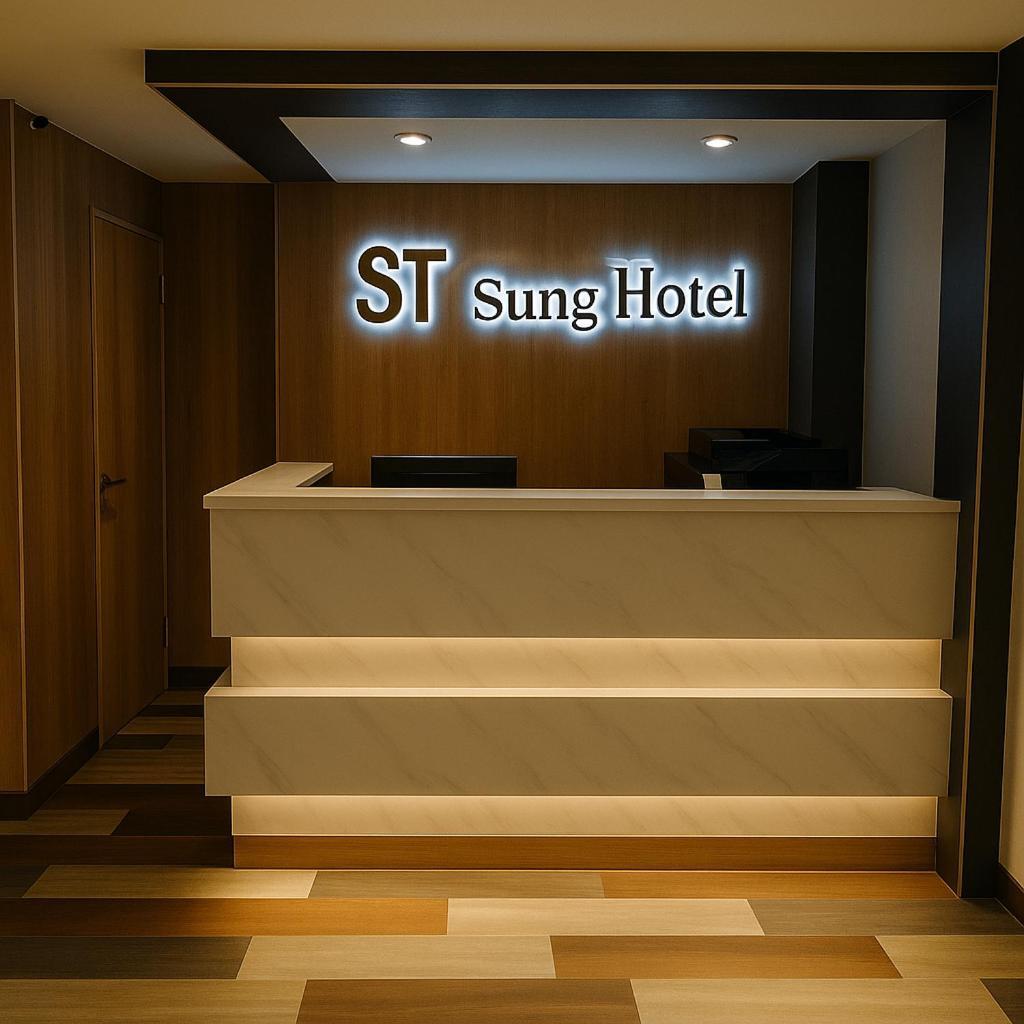 Sung Tai Hotel Kaohsziung Kültér fotó
